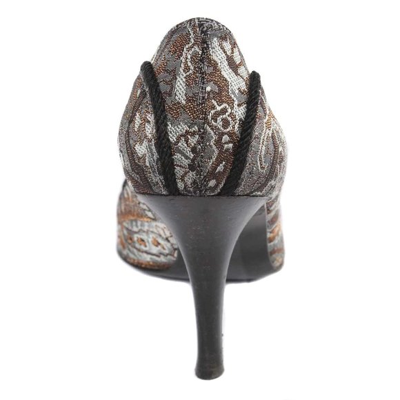 STUART WEITZMAN Metallic Brocade Peep Toe Pumps Size 7 1/2 - Picture 4 of 7
